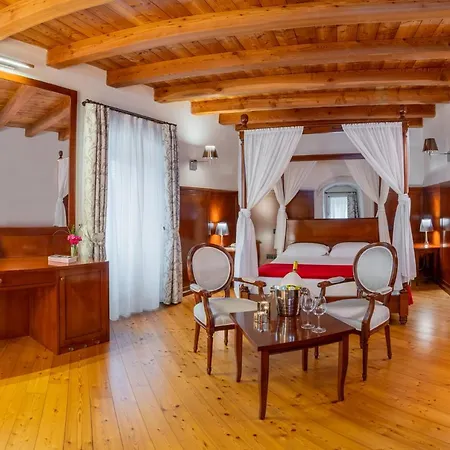 Palazzo Lodron Bertelli. Dimora Storica & Spa Hotel Caderzone Exterior photo