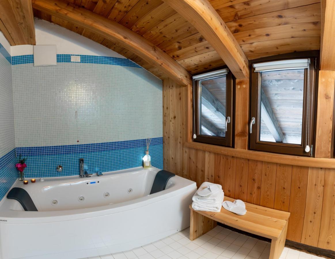 Palazzo Lodron Bertelli. Dimora Storica & 4*