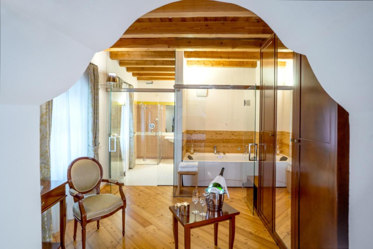 Hotel Palazzo Lodron Bertelli. Dimora Storica & 4*