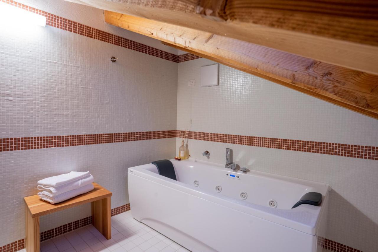 Hotel Palazzo Lodron Bertelli. Dimora Storica & Caderzone
